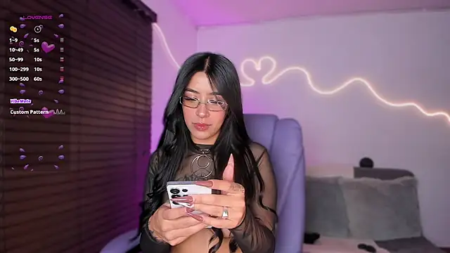 keily xoxo  online show from 28, 5, 2026