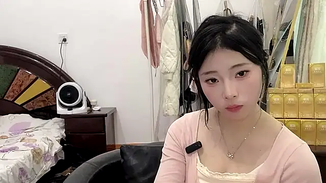 yiyibaby2026 online show from 27, 3, 2026