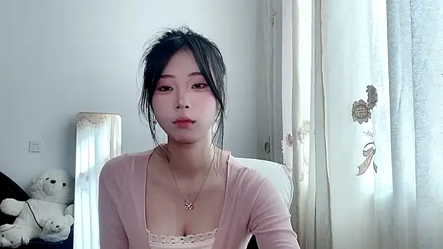 yiyibaby2026 online show from 17, 4, 2026