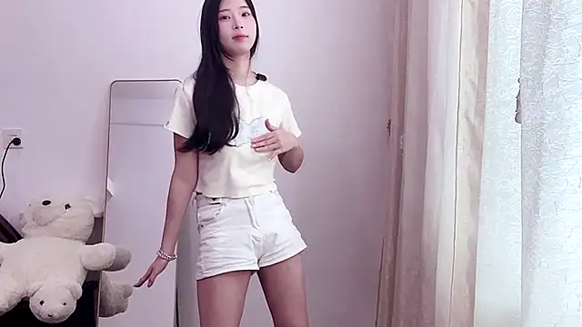 yiyibaby2026 online show from 28, 3, 2026