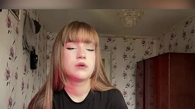 AnnaWasp online show from 9, 4, 2026