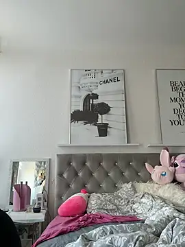 SelinaGalinsky6 online show from 18, 3, 2026