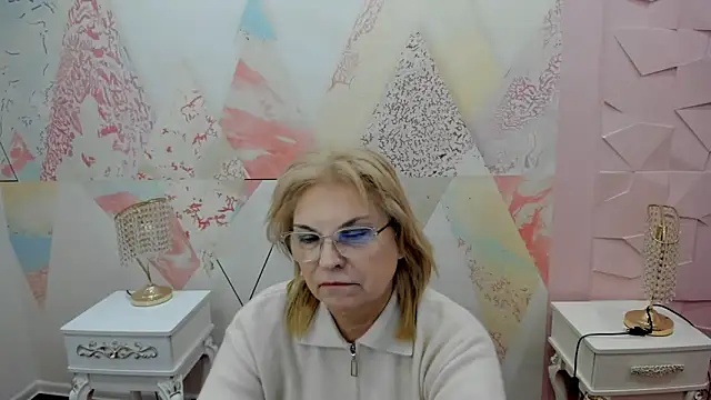 Yasy mina online show from 18, 3, 2026