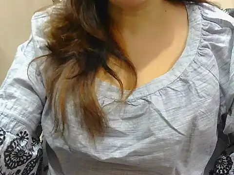 spicy Zara online show from 9, 4, 2026