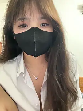 VyVy18 online show from 20, 5, 2026