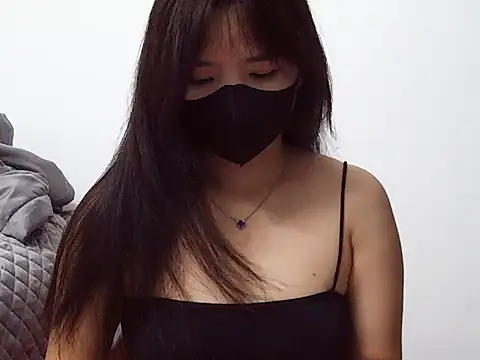 VyVy18 online show from 14, 4, 2026