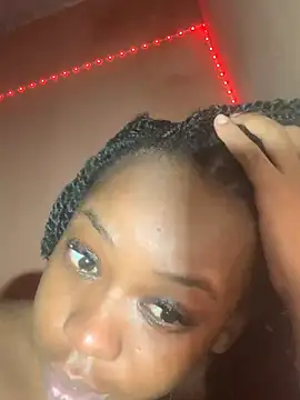 Snapshot of Caramel_Beauty chatting on 30, 4, 2026 Caramel Beauty online show from 30, 4, 2026
