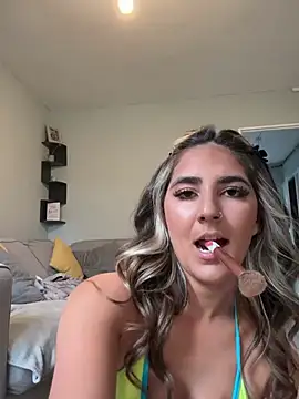 Snapshot of Sophialacex chatting on 28, 5, 2026 Sophialacex online show from 28, 5, 2026