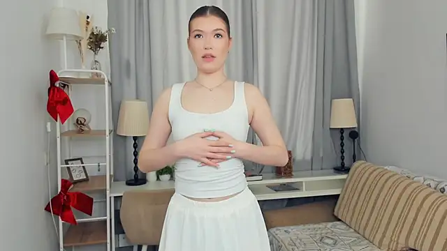 Snapshot of SierraVinz chatting on 6, 4, 2026 SierraVinz online show from 6, 4, 2026