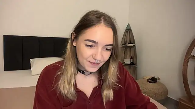 RoxyWet online show from 6, 4, 2026