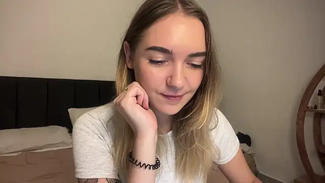 RoxyWet online show from 10, 4, 2026