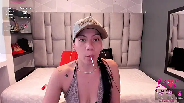 Snapshot of Abril_Fox__ chatting on 6, 6, 2026 Abril Fox online show from 6, 6, 2026