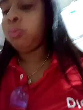 gatinha20257 online show from 10, 5, 2026