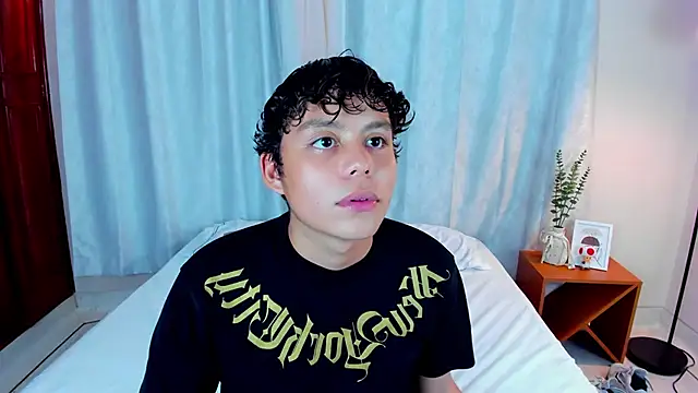 Snapshot of chico_medusa chatting on 25, 5, 2026 chico medusa online show from 25, 5, 2026