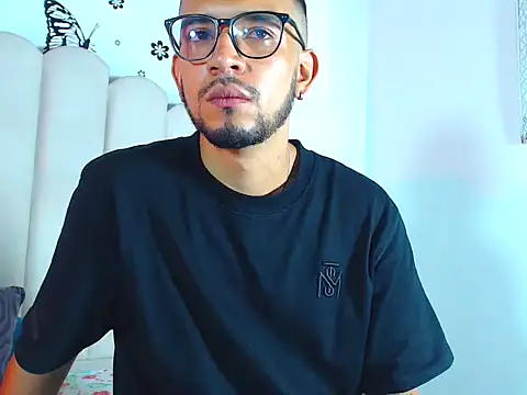 DiemMartinez01 online show from 12, 3, 2026