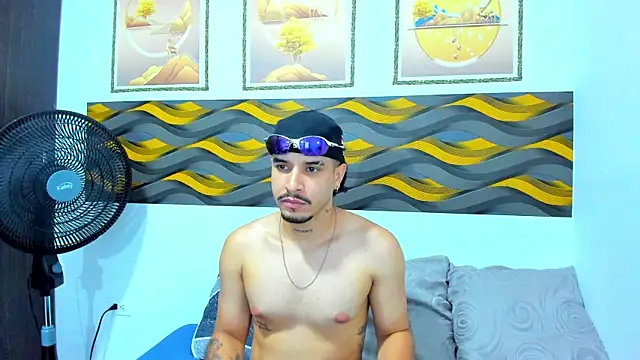 Leon Hotx online show from 1, 5, 2026