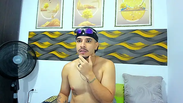 Leon Hotx online show from 30, 3, 2026