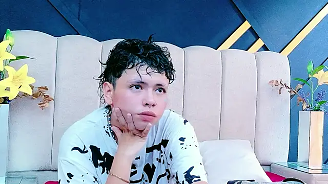 NikiEvanz online show from 3, 5, 2026