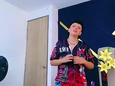 NikiEvanz online show from 12, 4, 2026