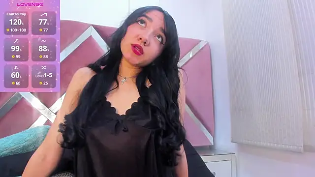 Zoe Evaanss  online show from 26, 6, 2026