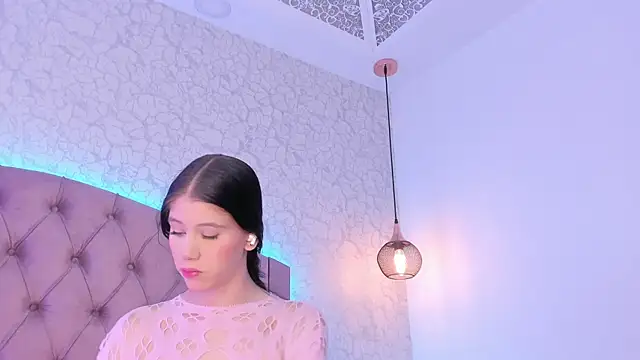 Snapshot of saraa_joness_ chatting on 30, 5, 2026 saraa joness online show from 30, 5, 2026