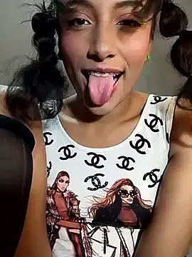 Snapshot of KattyBerryX chatting on 16, 5, 2026 KattyBerryX online show from 16, 5, 2026