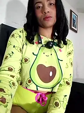 Snapshot of KattyBerryX chatting on 16, 4, 2026 KattyBerryX online show from 16, 4, 2026