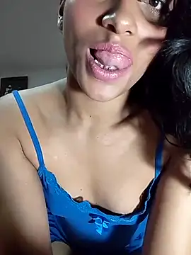 Snapshot of KattyBerryX chatting on 2, 4, 2026 KattyBerryX online show from 2, 4, 2026