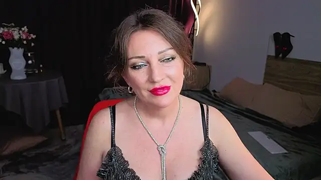 Snapshot of Sirena_Fly chatting on 18, 6, 2026 Sirena Fly online show from 18, 6, 2026
