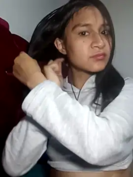 Snapshot of KarolaMendez chatting on 16, 6, 2026 KarolaMendez online show from 16, 6, 2026
