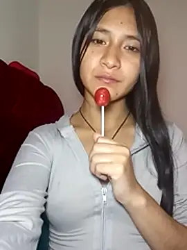 Snapshot of KarolaMendez chatting on 21, 6, 2026 KarolaMendez online show from 21, 6, 2026