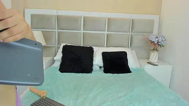 Amelie Fabulous  online show from 26, 3, 2026