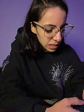 Snapshot of Poison_Ivy_29 chatting on 9, 6, 2026 Poison Ivy 29 online show from 9, 6, 2026