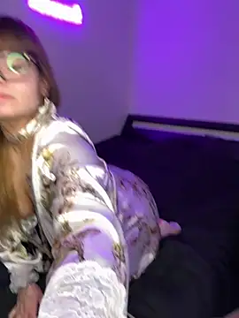 Bunny devil online show from 18, 3, 2026