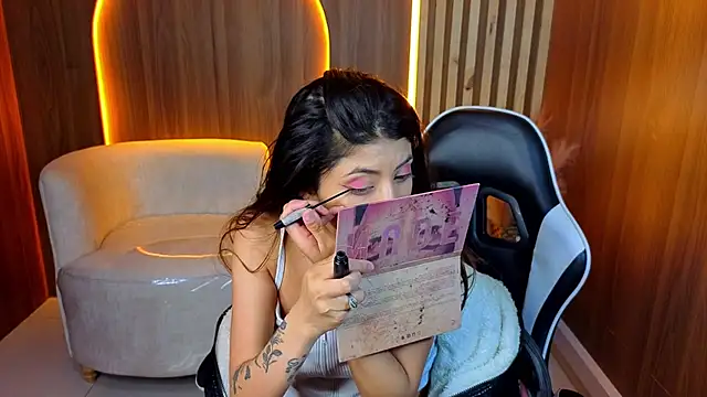 Lia queen tx online show from 26, 7, 2026