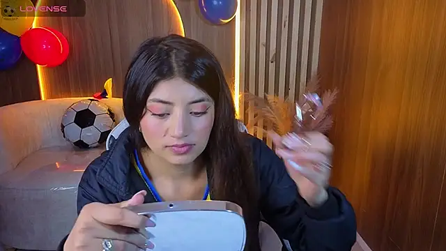 Lia queen tx online show from 24, 6, 2026