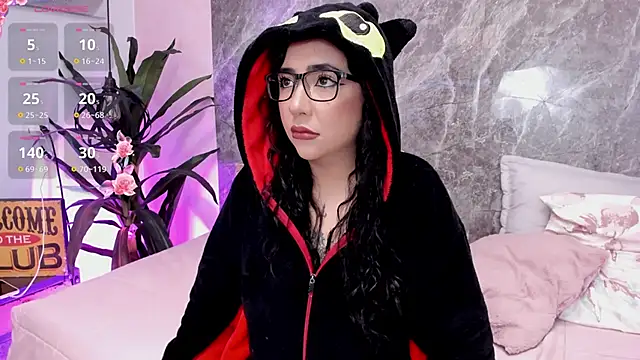 Megan Stein online show from 27, 3, 2026