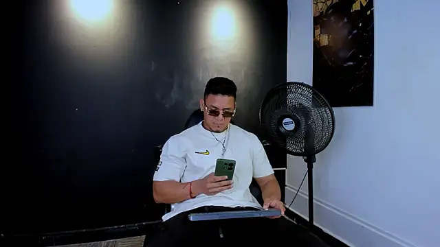 Floyd212 Vibes online show from 12, 4, 2026