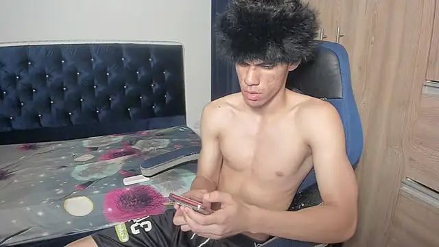 Josy 11 online show from 8, 4, 2026