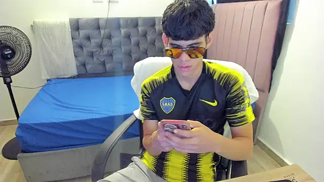 Josy 11 online show from 13, 3, 2026