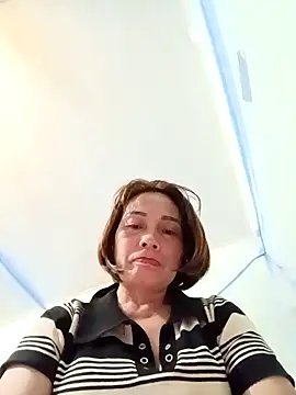 Lyly22x online show from 29, 3, 2026