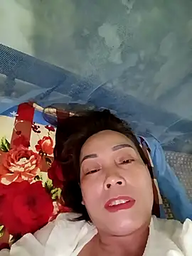 Lyly22x online show from 21, 4, 2026