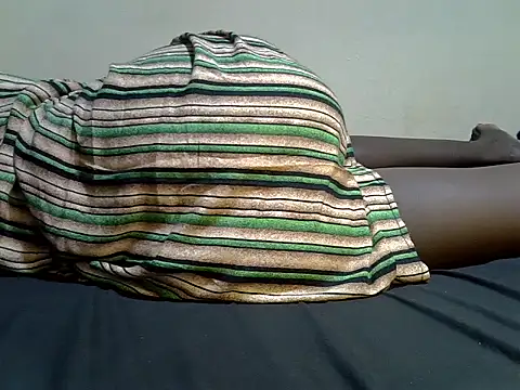 KendyQ  online show from 8, 4, 2026