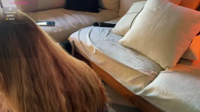 Snapshot of Battyredhair chatting on 4, 5, 2026 Battyredhair online show from 4, 5, 2026
