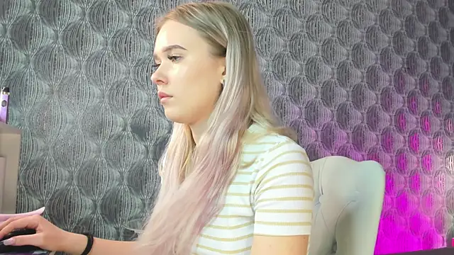 Alice Pleasance online show from 24, 4, 2026