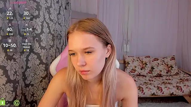 Snapshot of Alice_Pleasance chatting on 20, 7, 2026 Alice Pleasance online show from 20, 7, 2026