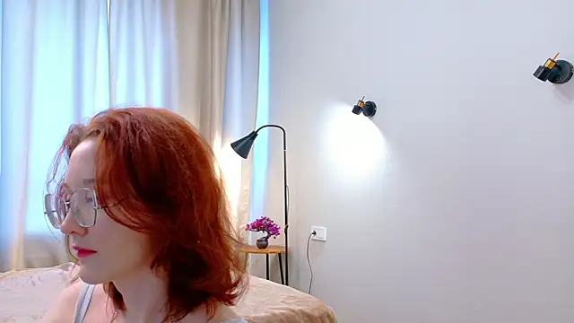 HoneyPetite online show from 10, 4, 2026