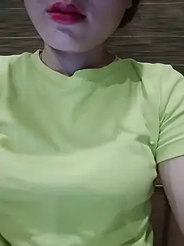Snapshot of candy_flo chatting on 15, 5, 2026 candy flo online show from 15, 5, 2026