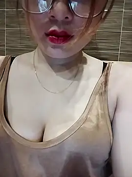 Snapshot of candy_flo chatting on 5, 5, 2026 candy flo online show from 5, 5, 2026