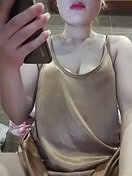 Snapshot of candy_flo chatting on 18, 5, 2026 candy flo online show from 18, 5, 2026